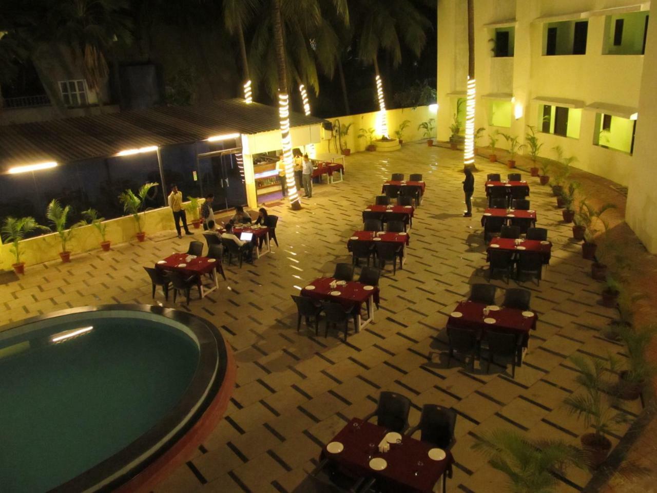 Hotel Sea Rock Villa Daman Eksteriør billede