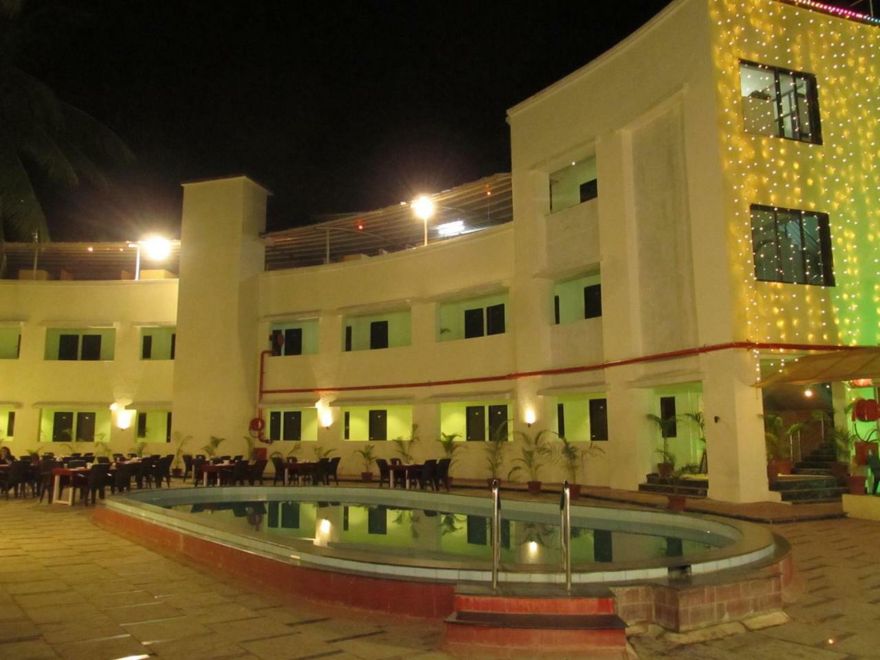 Hotel Sea Rock Villa Daman Eksteriør billede