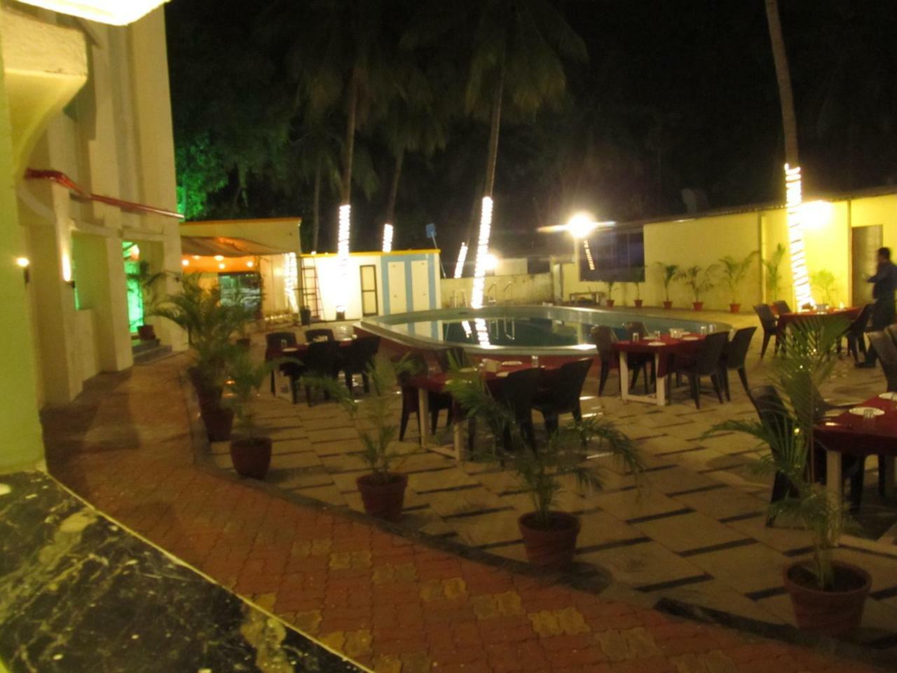 Hotel Sea Rock Villa Daman Eksteriør billede