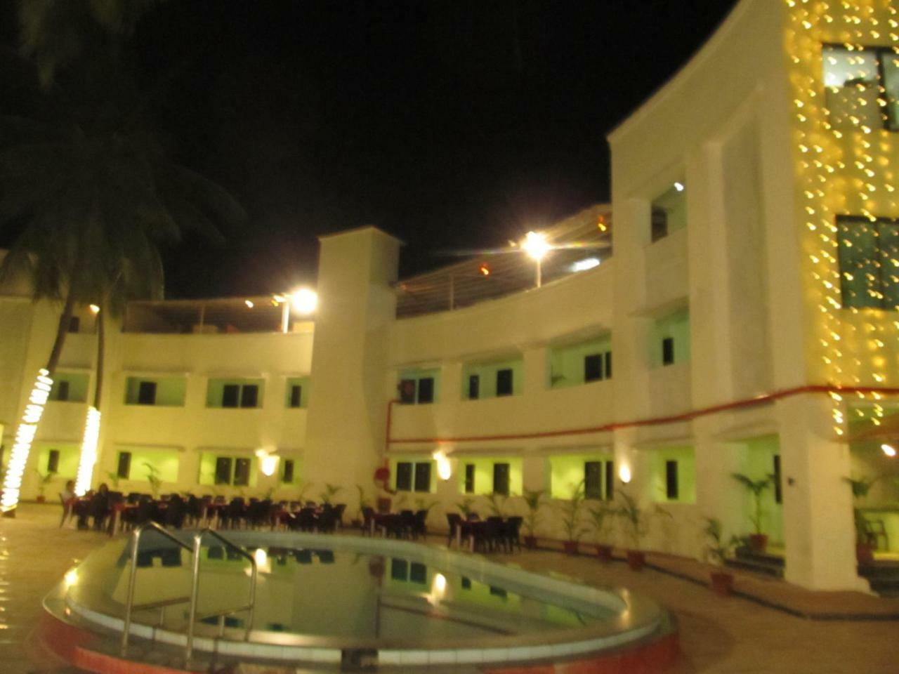 Hotel Sea Rock Villa Daman Eksteriør billede